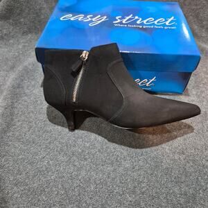 NEW Easy Street Women's Annalee Ankle Boot, Black Lame, 9 X-Wide